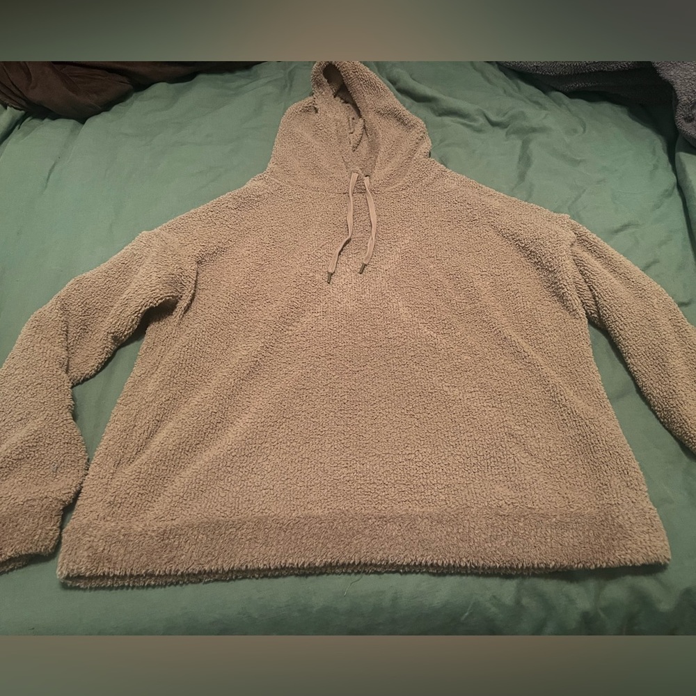Teddy Sweatshirt Size XL never worn